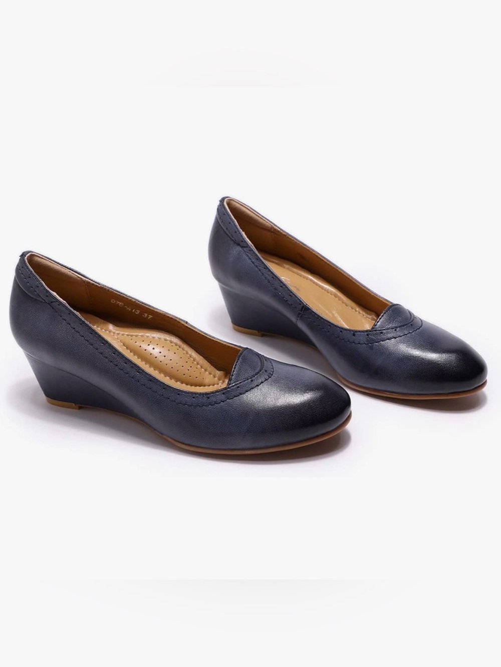 MONA FLYING - Handmade Navy Leather closed-toe Wedges